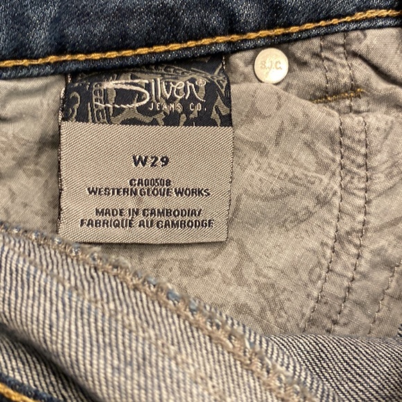 Silver Size 29 Toni 3 1/2 jean shorts - Picture 6 of 6